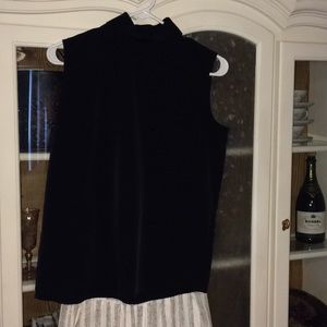 Dina Ariel Sleeveless Blouse